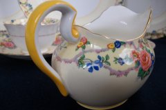 AYNSLEY MELROSE 7259-  CREAMER  10 oz   .....    https://jaapiesfinechinastore.com