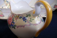 AYNSLEY MELROSE 7259-  CREAMER  10 oz   .....    https://jaapiesfinechinastore.com