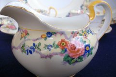 AYNSLEY MELROSE 7259-  CREAMER  10 oz   .....    https://jaapiesfinechinastore.com