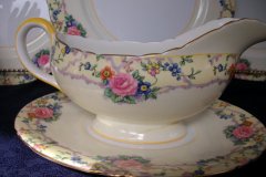 AYNSLEY MELROSE 7259-GRAVY BOAT & SAUCERL   .....    https://jaapiesfinechinastore.com