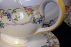 AYNSLEY MELROSE 7259-GRAVY BOAT & SAUCERL   .....    https://jaapiesfinechinastore.com