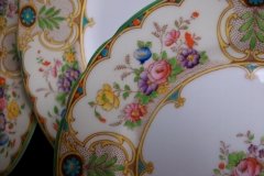 AYNSLEY REGINA- BREAD & BUTTER PLATES  ..... http://jaapiesfinechinastore.com