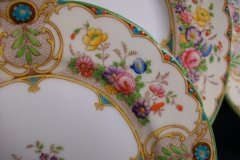 AYNSLEY REGINA- BREAD & BUTTER PLATES  ..... http://jaapiesfinechinastore.com