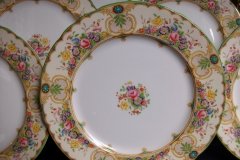 AYNSLEY REGINA- DINNER PLATE  ..... http://jaapiesfinechinastore.com
