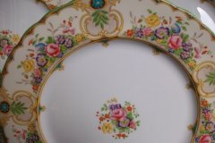 AYNSLEY REGINA- DINNER PLATE  ..... http://jaapiesfinechinastore.com