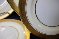 AYNSLEY SANDRINGHAM- BREAD & BUTTER PLATE 6 1/8" ..... http://jaapiesfinechinastore.com