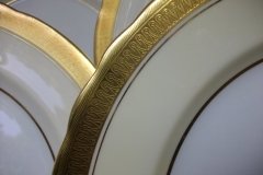 AYNSLEY SANDRINGHAM- DINNER PLATE    ..... http://jaapiesfinechinastore.com