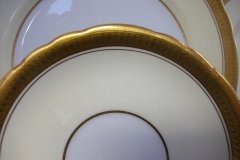 AYNSLEY SANDRINGHAM- SAUCER FOR SOUP BOWL ..... http://jaapiesfinechinastore.com
