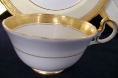 AYNSLEY SANDRINGHAM- TEA CUP ..... http://jaapiesfinechinastore.com