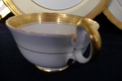 AYNSLEY SANDRINGHAM- TEA CUP ..... http://jaapiesfinechinastore.com