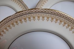 AYNSLEY WINCHESTER  #B4280- DINNER PLATE   .....   http://jaapiesfinechinastore.com