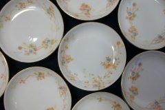 BAWO & DOTTER  AUTUMN VINE, BLUE FLORAL-  BUTTER PAT   .....   http://jaapiesfinechinastore.com