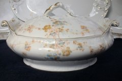 BAWO & DOTTER  AUTUMN VINE, BLUE FLORAL-   COVERED SERVING BOWL #1      .....   http://jaapiesfinechinastore.com