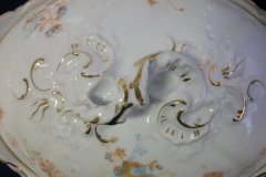 BAWO & DOTTER  AUTUMN VINE, BLUE FLORAL-   COVERED SERVING BOWL #1      .....   http://jaapiesfinechinastore.com