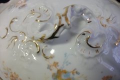 BAWO & DOTTER  AUTUMN VINE, BLUE FLORAL-   COVERED SERVING BOWL #1      .....   http://jaapiesfinechinastore.com