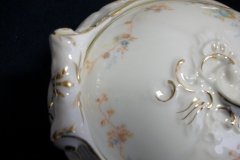BAWO & DOTTER  AUTUMN VINE, BLUE FLORAL-   COVERED SERVING BOWL #2      .....   http://jaapiesfinechinastore.com