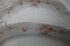 BAWO & DOTTER  AUTUMN VINE, BLUE FLORAL-     SERVING PLATTER  17  7/8"       .....   https://www.jaapiesfinechinastore.com