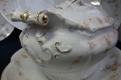 BAWO & DOTTER  AUTUMN VINE, BLUE FLORAL-    SOUP TUREEN       .....   http://jaapiesfinechinastore.com