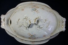 BAWO & DOTTER  AUTUMN VINE, BLUE FLORAL-    SOUP TUREEN       .....   http://jaapiesfinechinastore.com