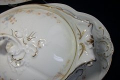 BAWO & DOTTER  AUTUMN VINE, BLUE FLORAL-    SOUP TUREEN       .....   http://jaapiesfinechinastore.com