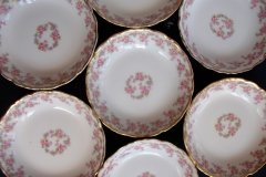 BAWO & DOTTER ELITE WORKS BRIDAL WREATH- BERRY BOWL  .....   http://jaapiesfinechinastore.com