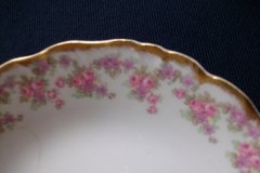 BAWO & DOTTER ELITE WORKS BRIDAL WREATH- BERRY BOWL  .....   http://jaapiesfinechinastore.com