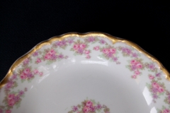 BAWO & DOTTER ELITE WORKS BRIDAL WREATH- BERRY BOWL  .....   https://www.jaapiesfinechinastore.com