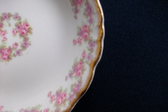 BAWO & DOTTER ELITE WORKS BRIDAL WREATH- BERRY BOWL  .....   https://www.jaapiesfinechinastore.com