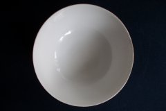 BAWO & DOTTER ELITE WORKS BRIDAL WREATH- CRANBERRY BOWL  .....   http://jaapiesfinechinastore.com