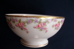 BAWO & DOTTER ELITE WORKS BRIDAL WREATH- CRANBERRY BOWL  .....   https://www.jaapiesfinechinastore.com