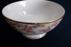 BAWO & DOTTER ELITE WORKS BRIDAL WREATH- CRANBERRY BOWL  .....   https://www.jaapiesfinechinastore.com