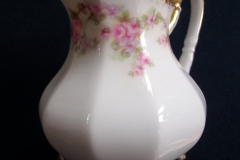 BAWO & DOTTER ELITE WORKS BRIDAL WREATH- CREAMER  .....   https://www.jaapiesfinechinastore.com