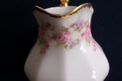 BAWO & DOTTER ELITE WORKS BRIDAL WREATH- CREAMER  .....   https://www.jaapiesfinechinastore.com