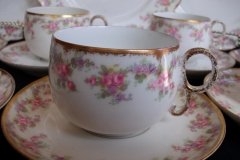 BAWO & DOTTER ELITE WORKS BRIDAL WREATH- CUP &  SAUCER  .....   http://jaapiesfinechinastore.com
