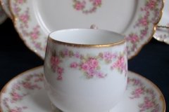 BAWO & DOTTER ELITE WORKS BRIDAL WREATH- DEMI CUP &  SAUCER  .....   http://jaapiesfinechinastore.com