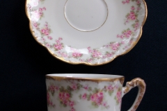 BAWO & DOTTER ELITE WORKS BRIDAL WREATH- DEMI CUP &  SAUCER  .....   https://www.jaapiesfinechinastore.com