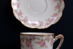 BAWO & DOTTER ELITE WORKS BRIDAL WREATH- DEMI CUP &  SAUCER  .....   http://jaapiesfinechinastore.com
