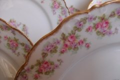 BAWO & DOTTER ELITE WORKS BRIDAL WREATH- DINNER PLATE  .....   http://jaapiesfinechinastore.com