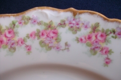 BAWO & DOTTER ELITE WORKS BRIDAL WREATH- DINNER PLATE  .....   https://www.jaapiesfinechinastore.com