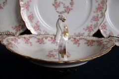 BAWO & DOTTER ELITE WORKS BRIDAL WREATH- HANDLED DISH   .....   http://jaapiesfinechinastore.com