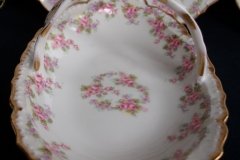 BAWO & DOTTER ELITE WORKS BRIDAL WREATH- HANDLED DISH   .....   http://jaapiesfinechinastore.com