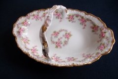 BAWO & DOTTER ELITE WORKS BRIDAL WREATH- HANDLED DISH   .....   http://jaapiesfinechinastore.com