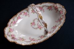 BAWO & DOTTER ELITE WORKS BRIDAL WREATH- HANDLED DISH   .....   http://jaapiesfinechinastore.com