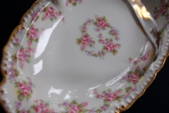 BAWO & DOTTER ELITE WORKS BRIDAL WREATH- HANDLED DISH   .....   https://www.jaapiesfinechinastore.com