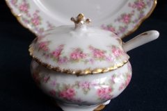 BAWO & DOTTER ELITE WORKS BRIDAL WREATH- MUSTARD JAR   .....   http://jaapiesfinechinastore.com