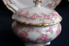 BAWO & DOTTER ELITE WORKS BRIDAL WREATH- MUSTARD JAR   .....   http://jaapiesfinechinastore.com