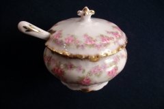 BAWO & DOTTER ELITE WORKS BRIDAL WREATH- MUSTARD JAR   .....   http://jaapiesfinechinastore.com