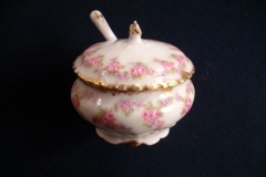 BAWO & DOTTER ELITE WORKS BRIDAL WREATH- MUSTARD JAR   .....   https://www.jaapiesfinechinastore.com