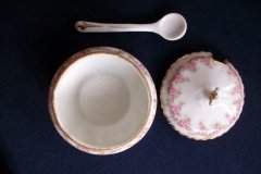 BAWO & DOTTER ELITE WORKS BRIDAL WREATH- MUSTARD JAR   .....   http://jaapiesfinechinastore.com