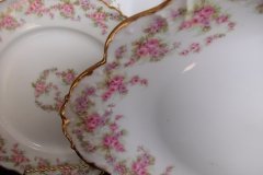 BAWO & DOTTER ELITE WORKS BRIDAL WREATH- SERVING PLATTER 17"   .....   http://jaapiesfinechinastore.com